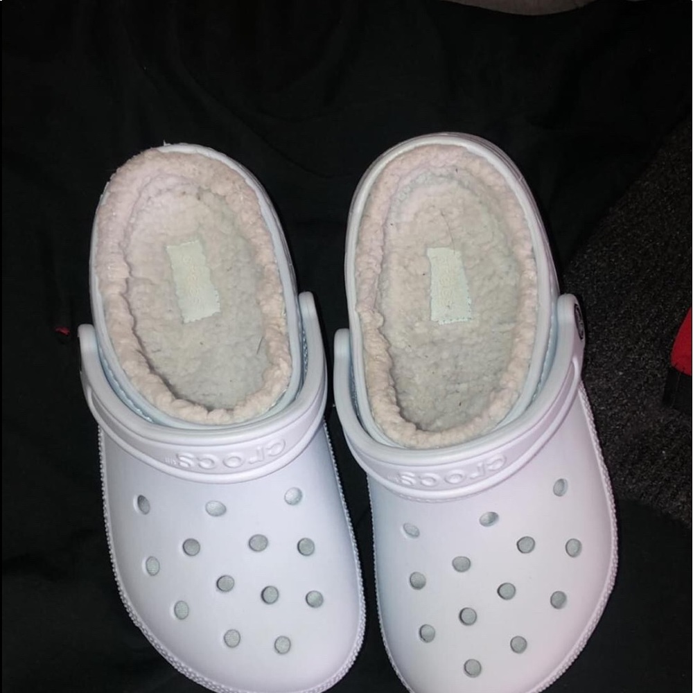 fuzzy crocs